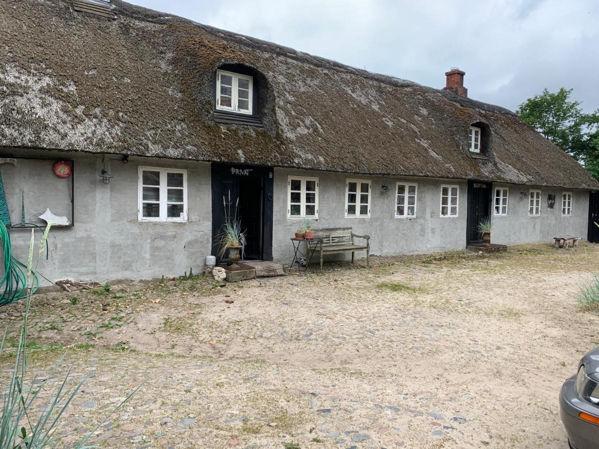 Farm61 Badehotellet I Det Midtjydske - Alder +18 Ar Tjele Экстерьер фото